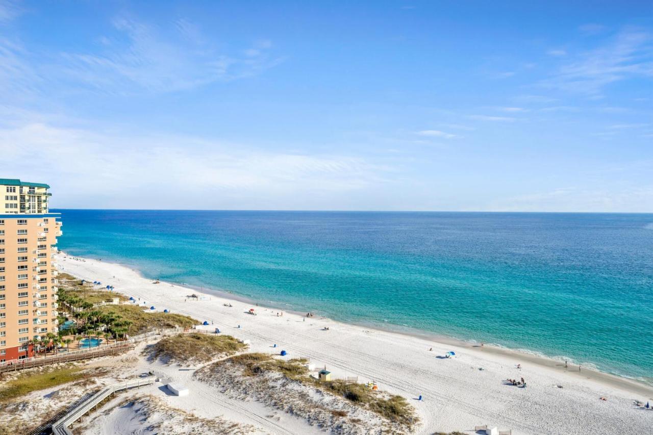 Beach Front Condo! Private Balcony! Heart Of Destin! 1915 Pelican Beach! Holiday home *
