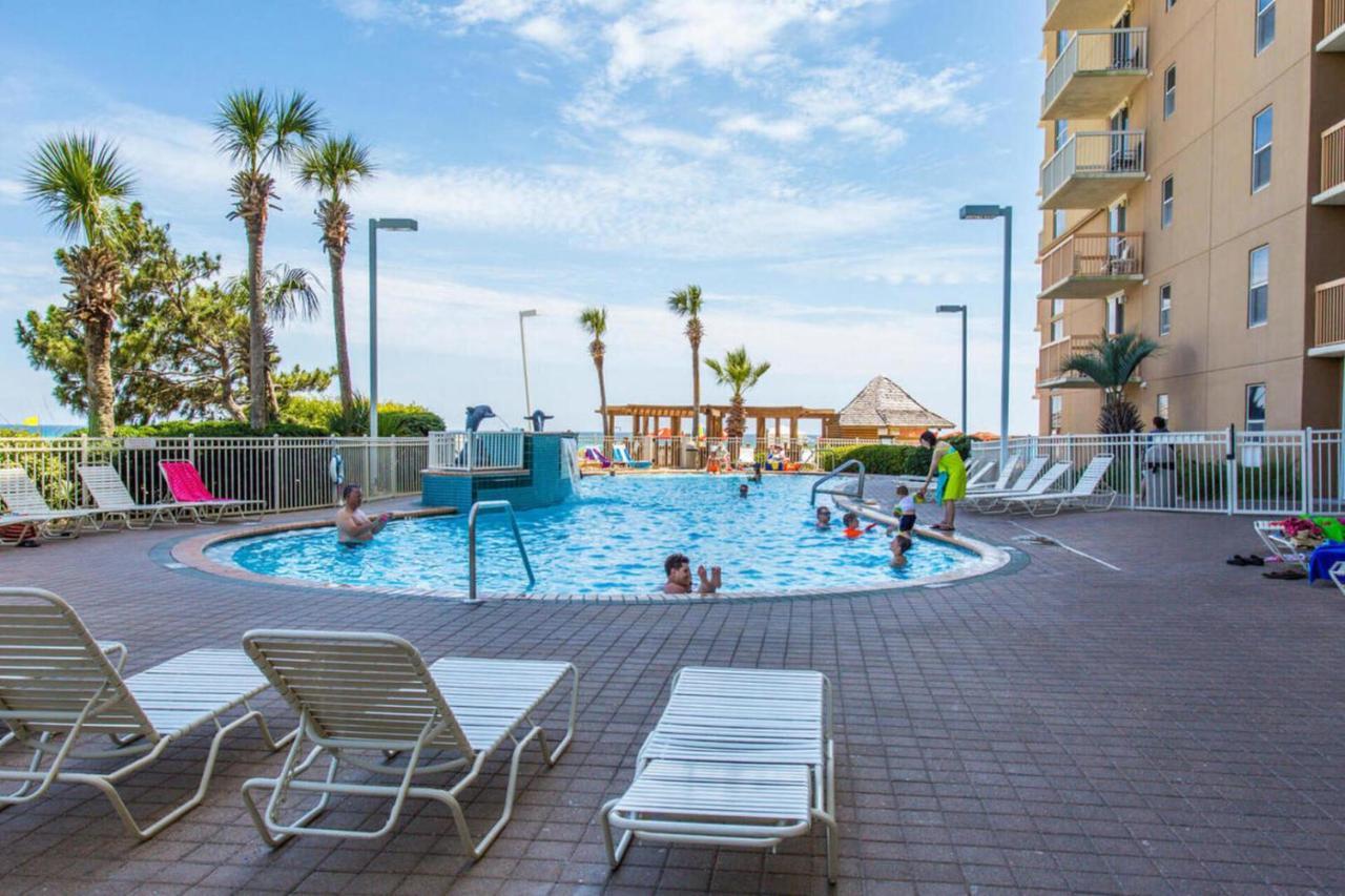Holiday home Beach Front Condo! Private Balcony! Heart Of Destin! 1915 Pelican Beach! Destin