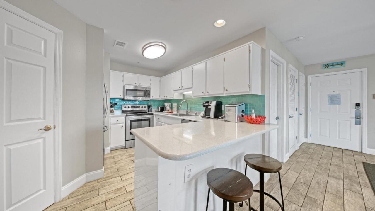 Emerald Coast, St Martin Beachwalk Villas 232! Destin