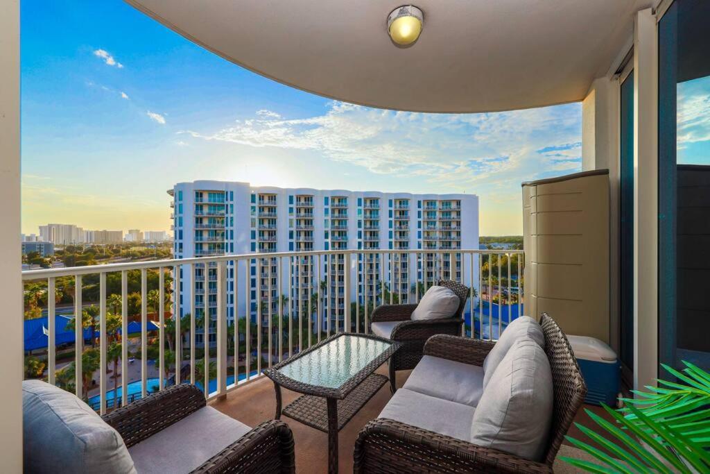 Aparthotel Marvelous 9th Floor Gulf, Pool & Sunset View