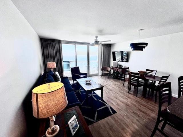 Apartment Pelican 2004 By Pelican Management