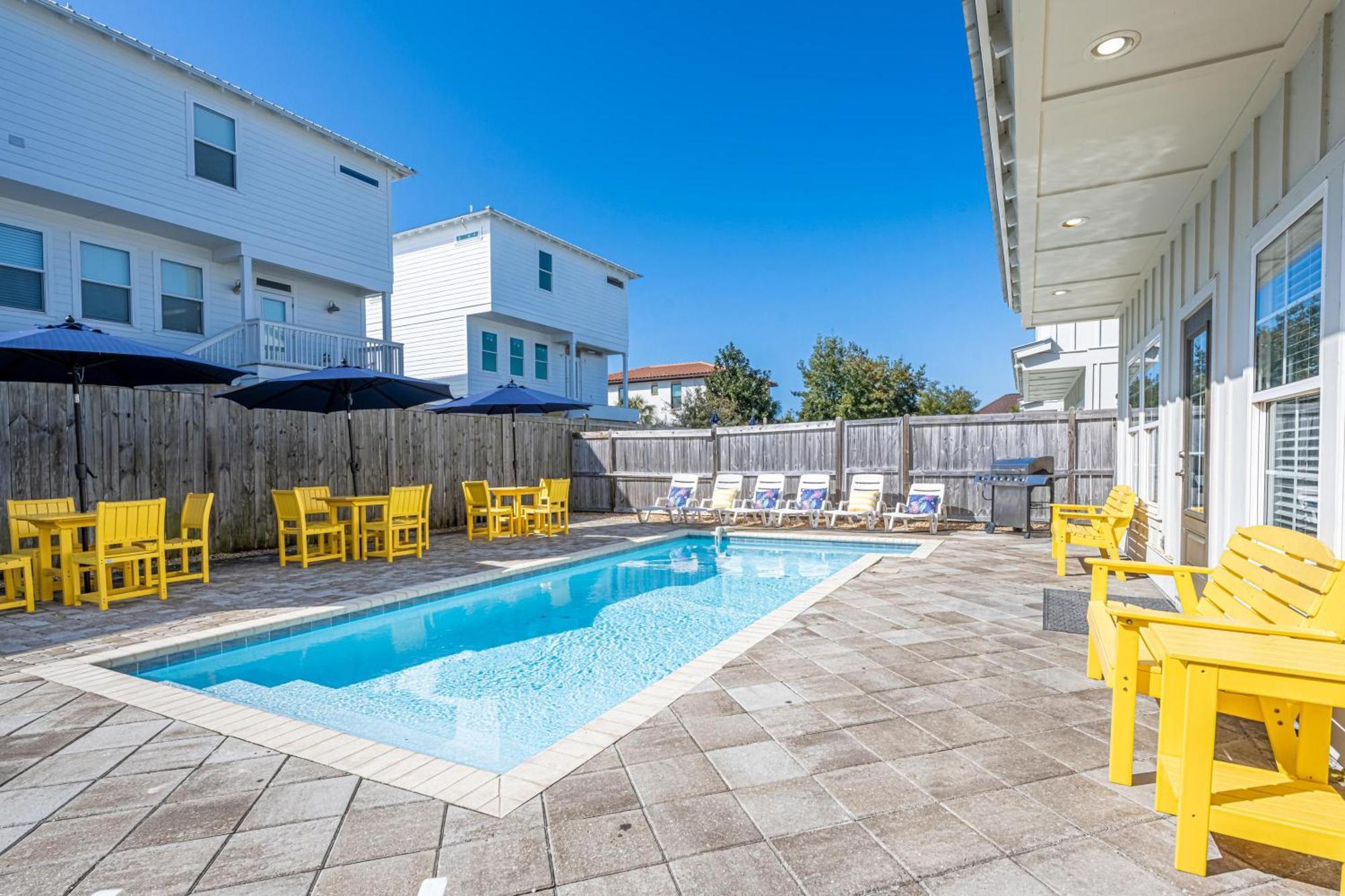 Sungria 53 Sundance Ct *