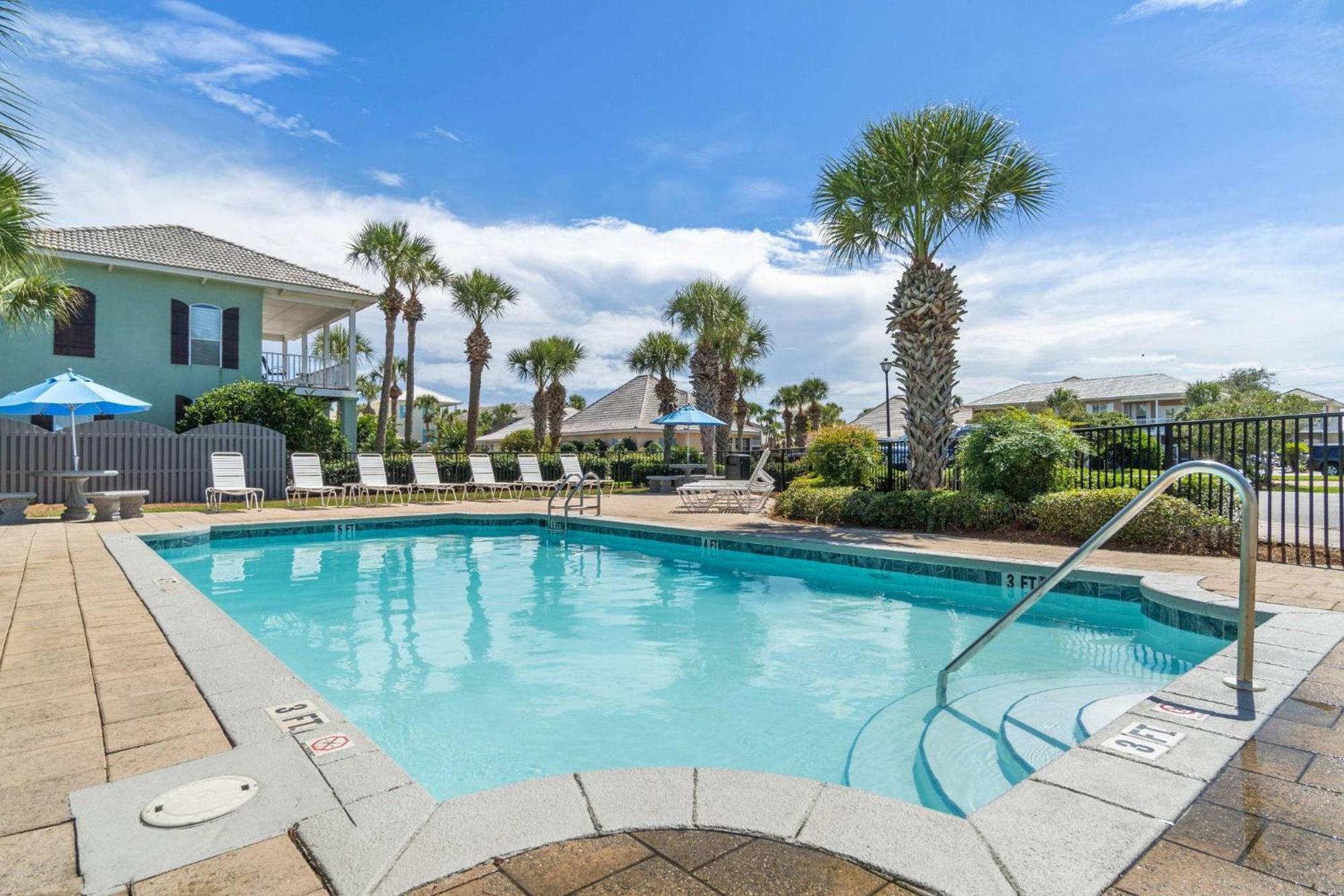 Holiday home Sea Tides And Tranquility Destin