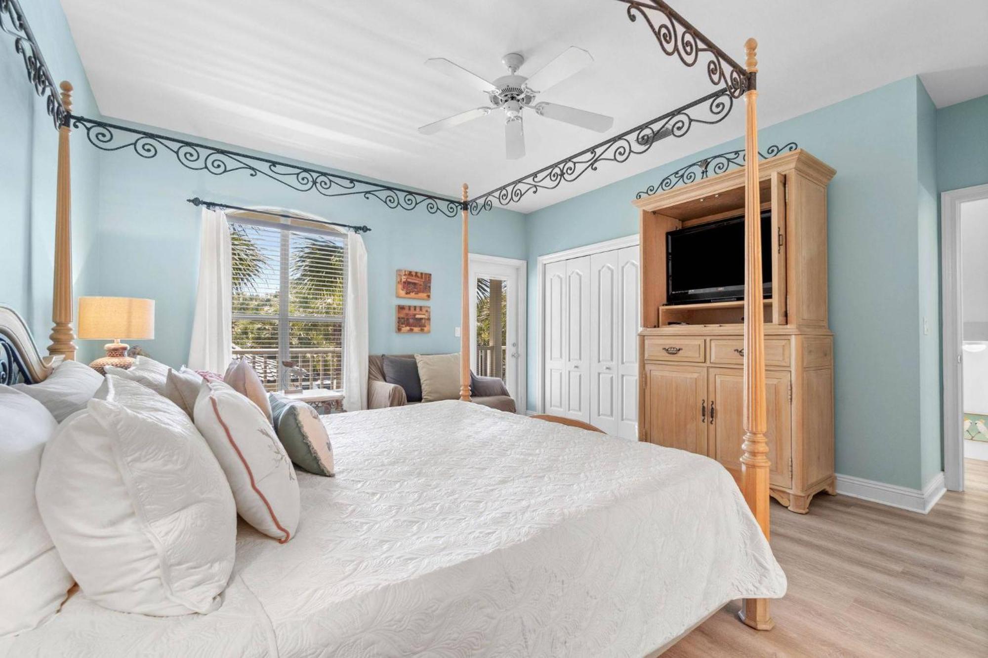 Sea Tides And Tranquility Holiday home *