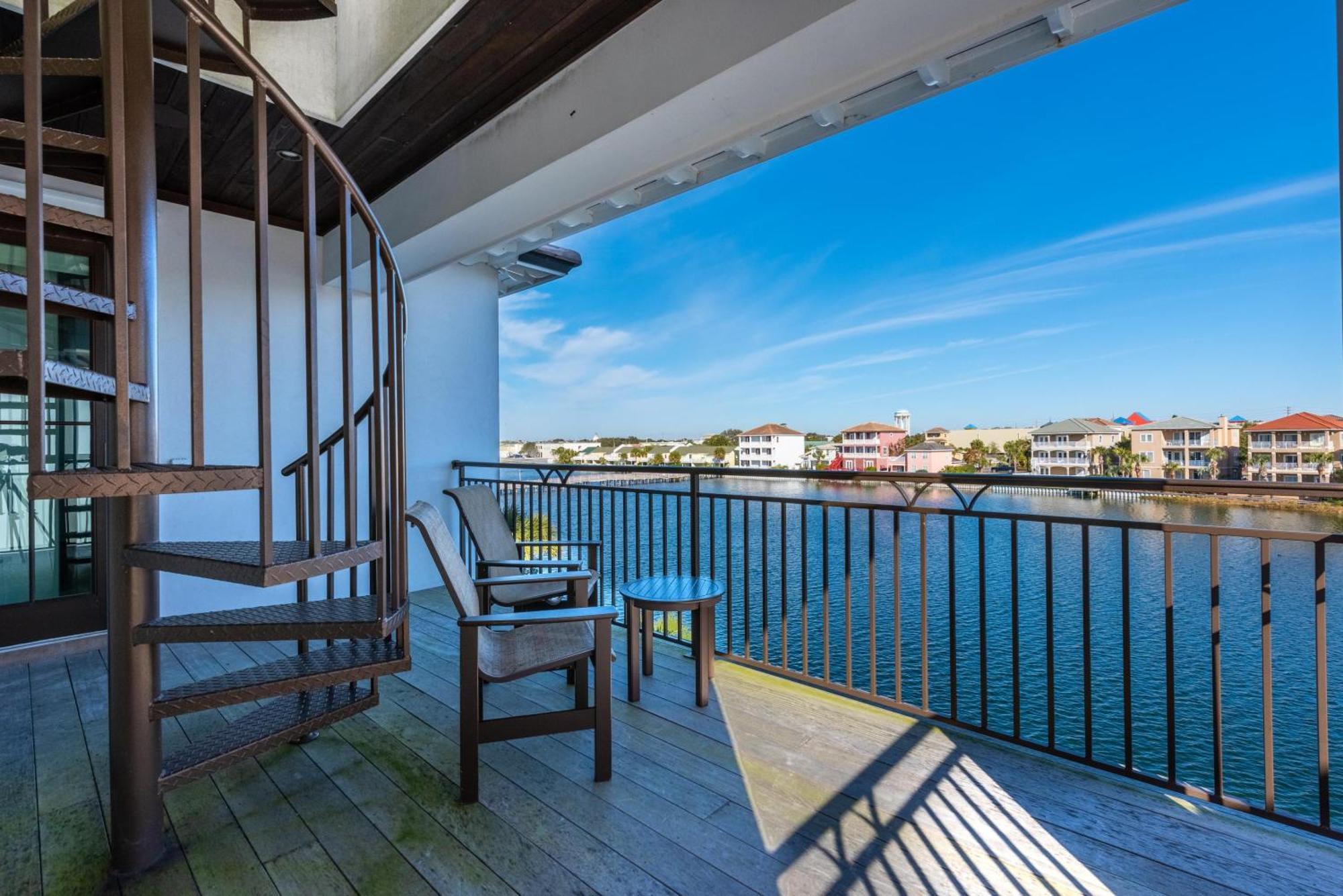 Destination Holiday home