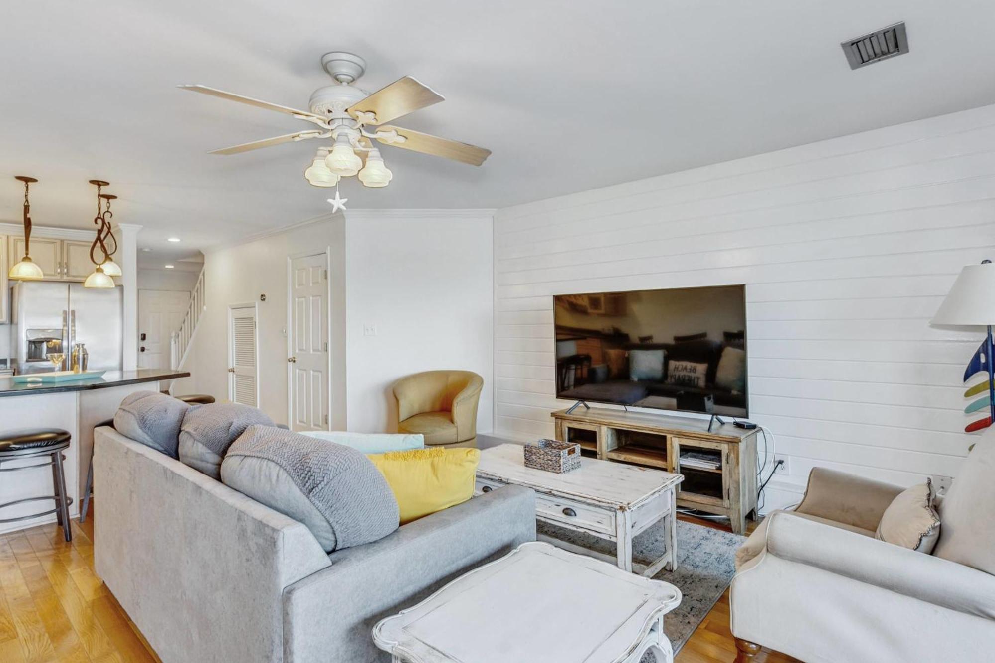 Walk 2 Golf Dining & -sleeps 12 * Destin