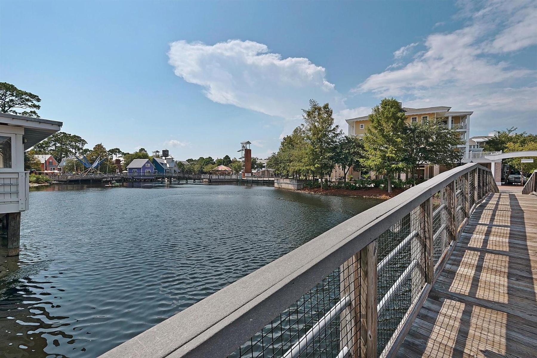 Harbour Point 918 *