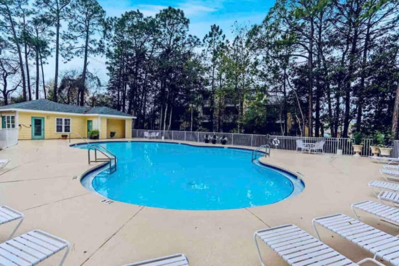 Holiday home Aqua Del Sol - Elevated Experience - Quiet Pool Destin