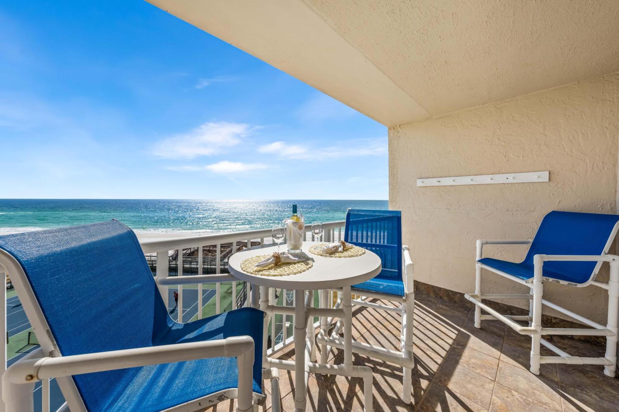 Surf And Racquet Unit 506 * Destin