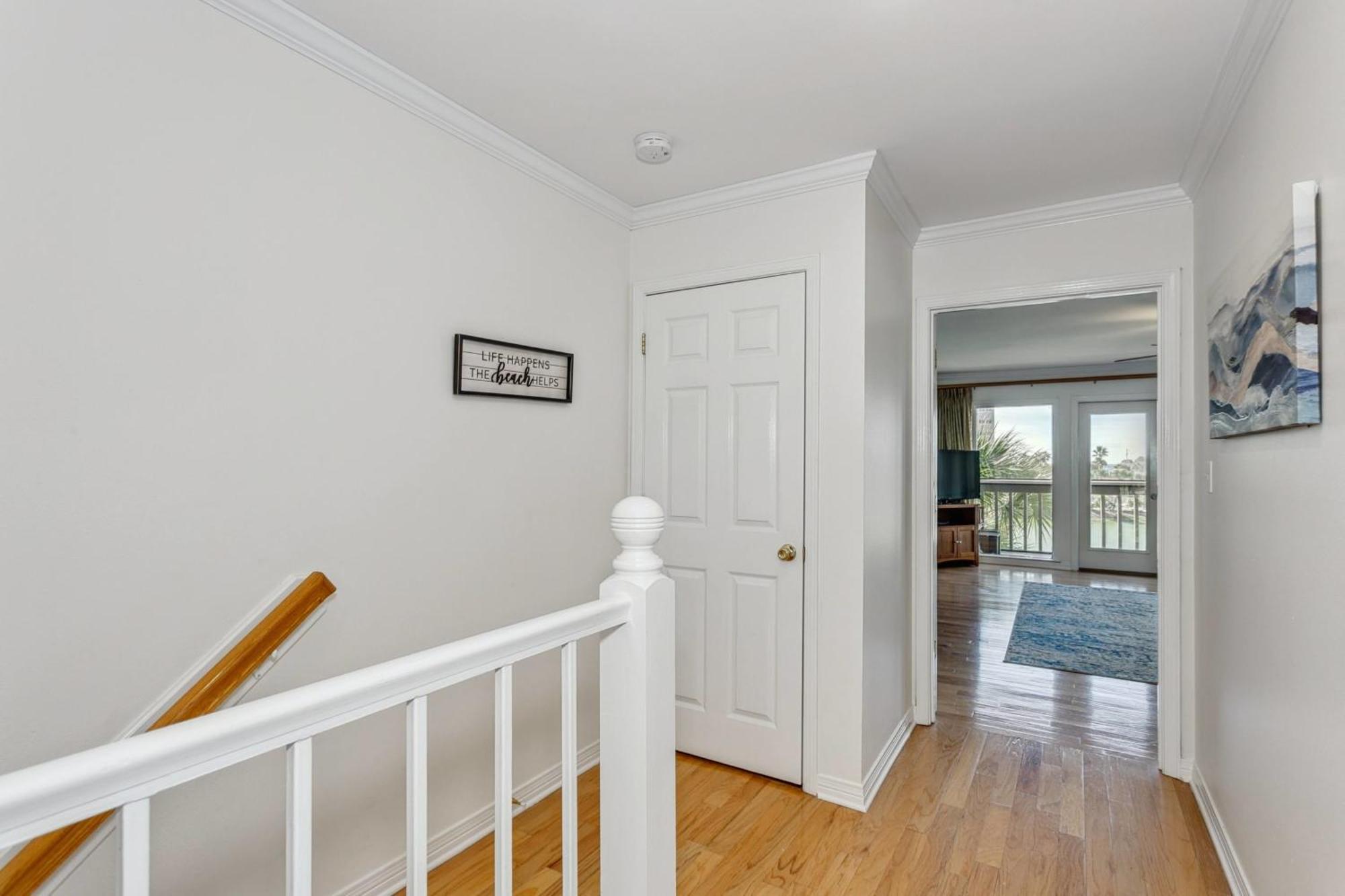 Walk 2 Golf Dining & -sleeps 12 Holiday home