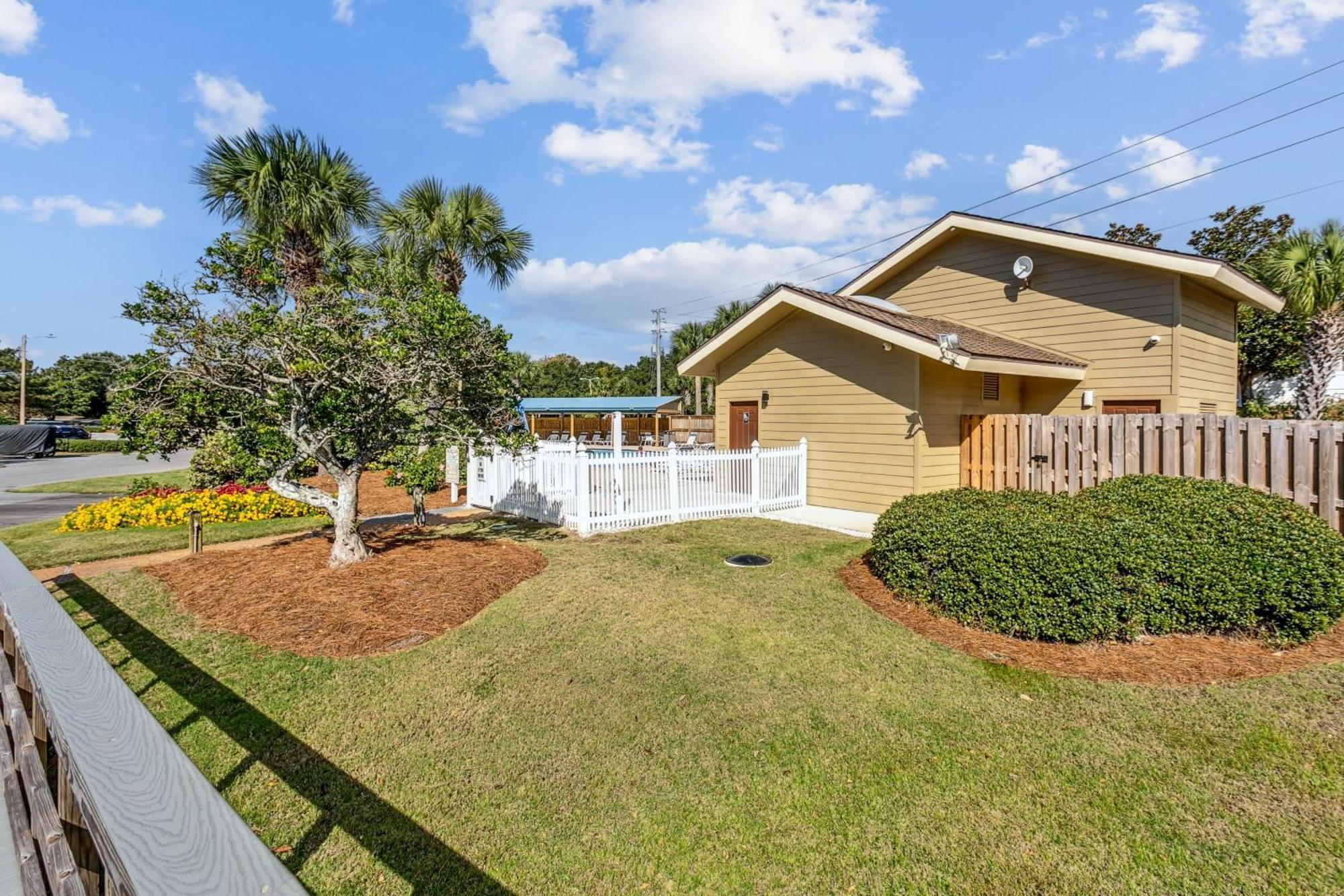 Holiday home Walk 2 Golf Dining & -sleeps 12