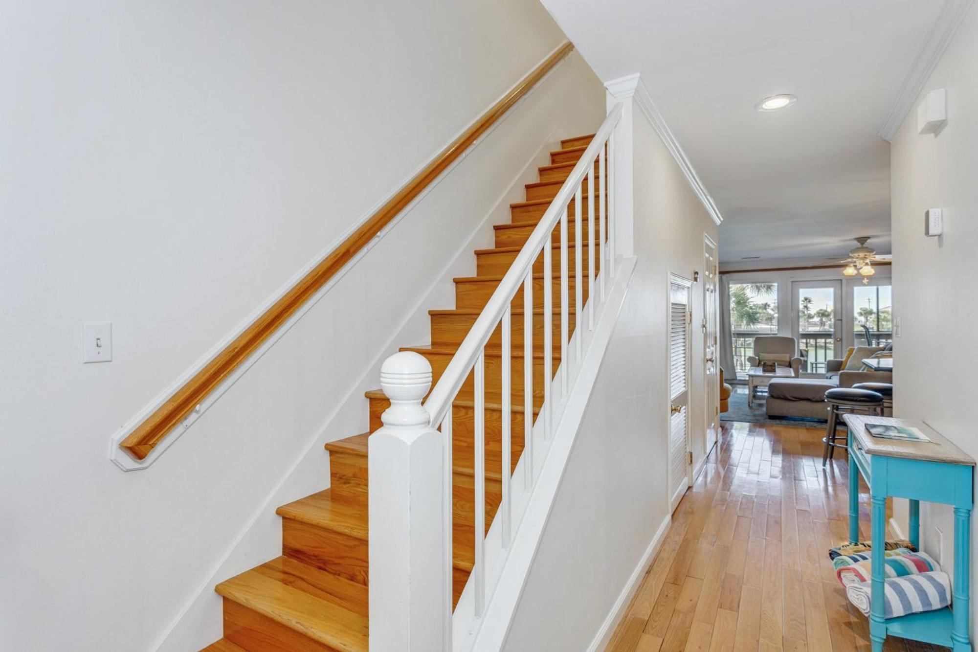 Walk 2 Golf Dining & -sleeps 12