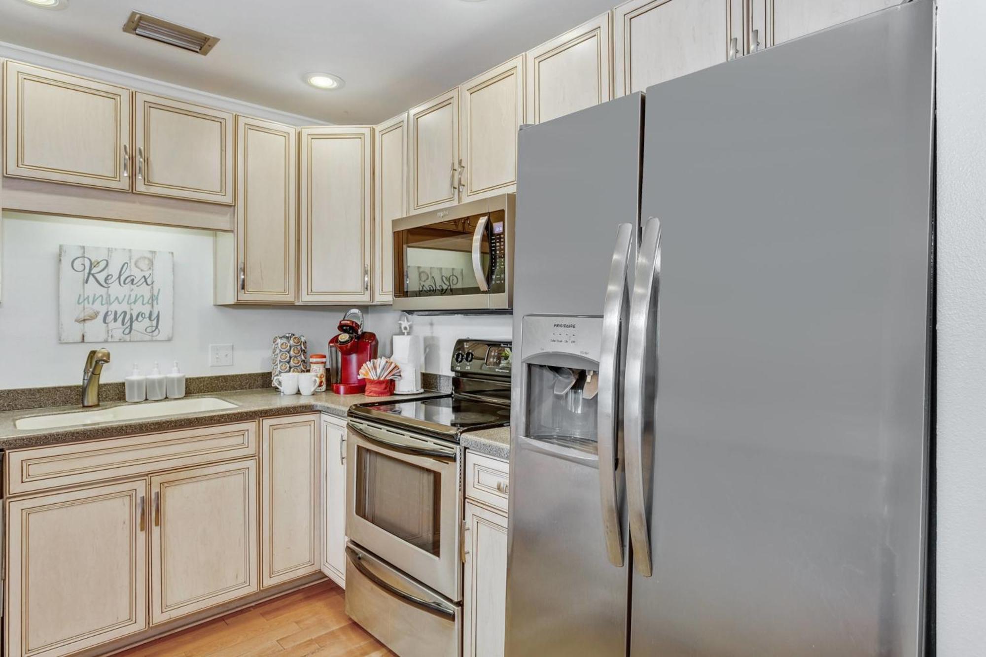 Walk 2 Golf Dining & -sleeps 12 Holiday home Destin