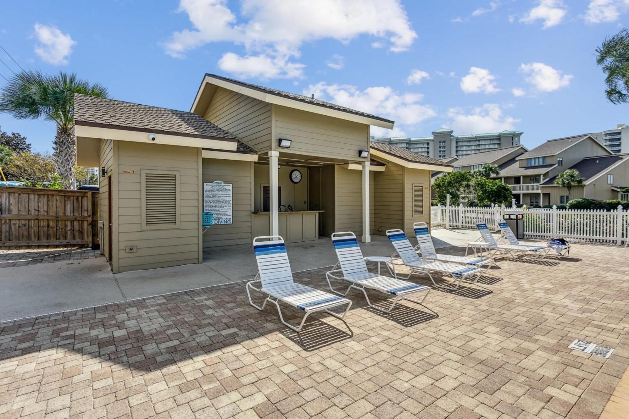 Walk 2 Golf Dining & -sleeps 12 *