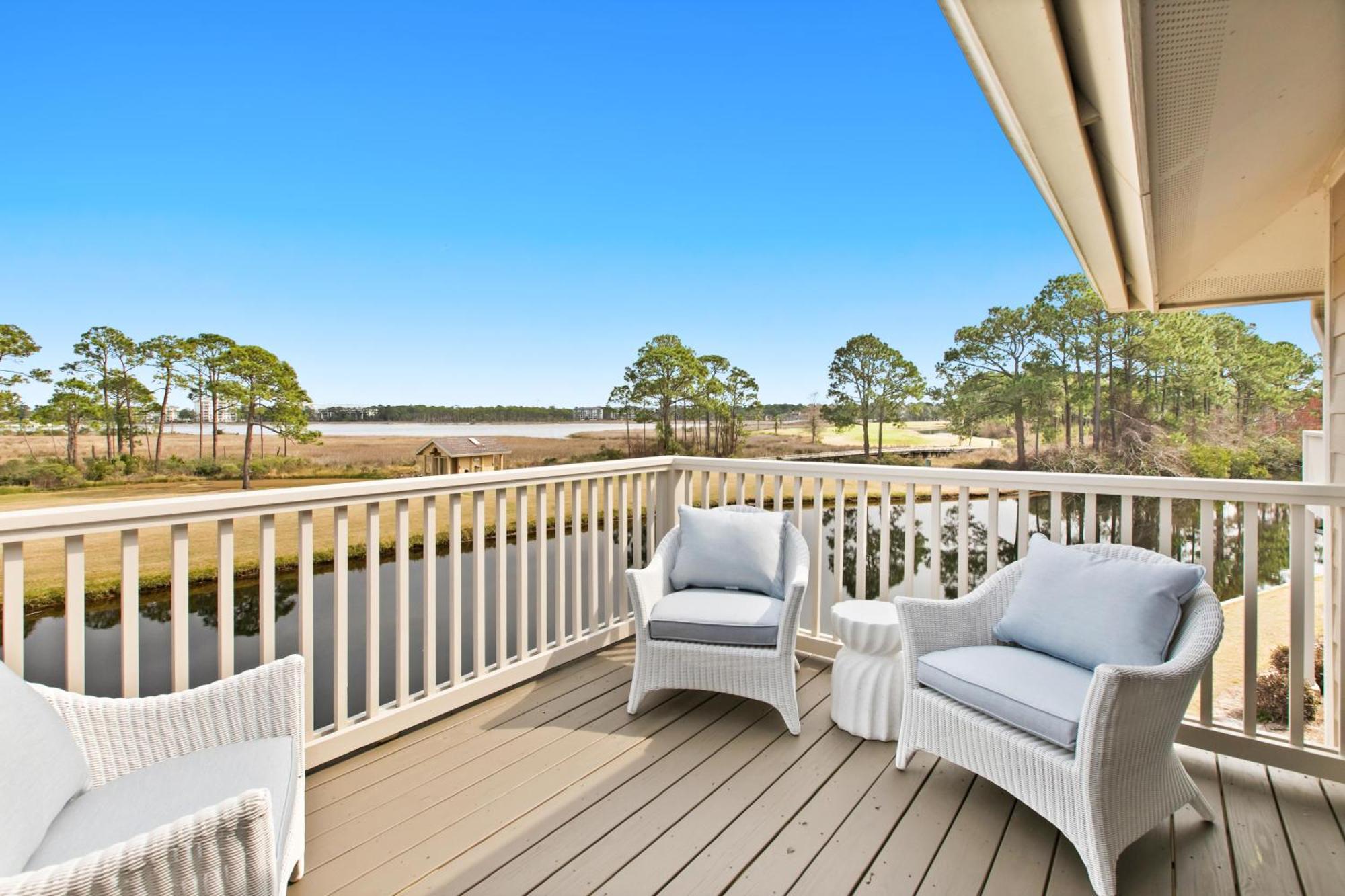 Harbour Point 810