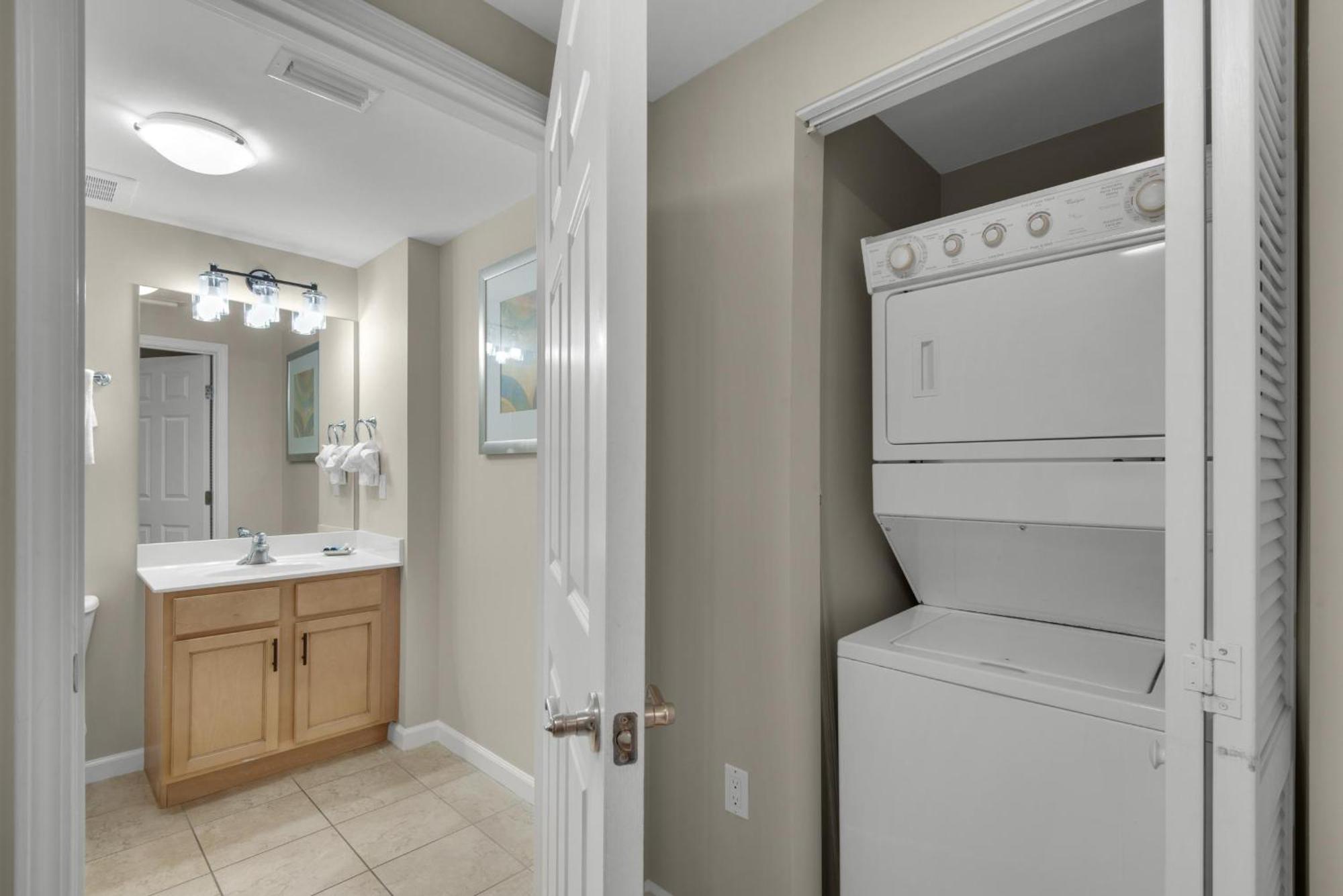Palms #2606 Jr. 2br *