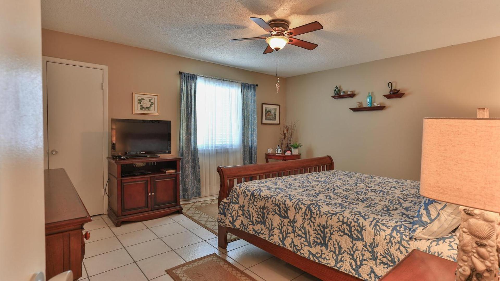 Southbay By The Gulf 73 An Updated Townhome Just Steps From The A Family Friendly Vacation Holiday home Destin