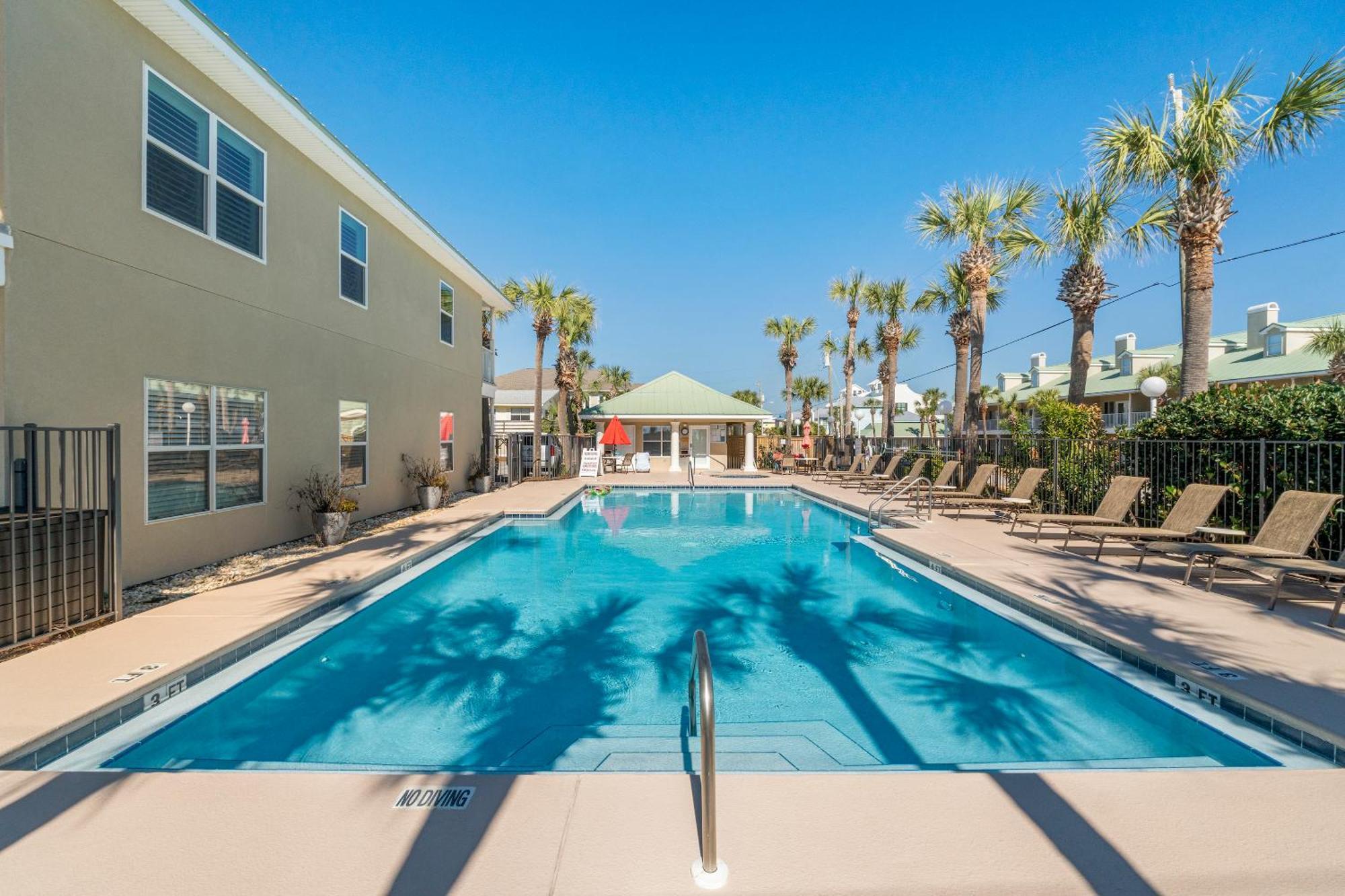 Apartment Caribbean Dunes By Panhandle Getaways Destin
