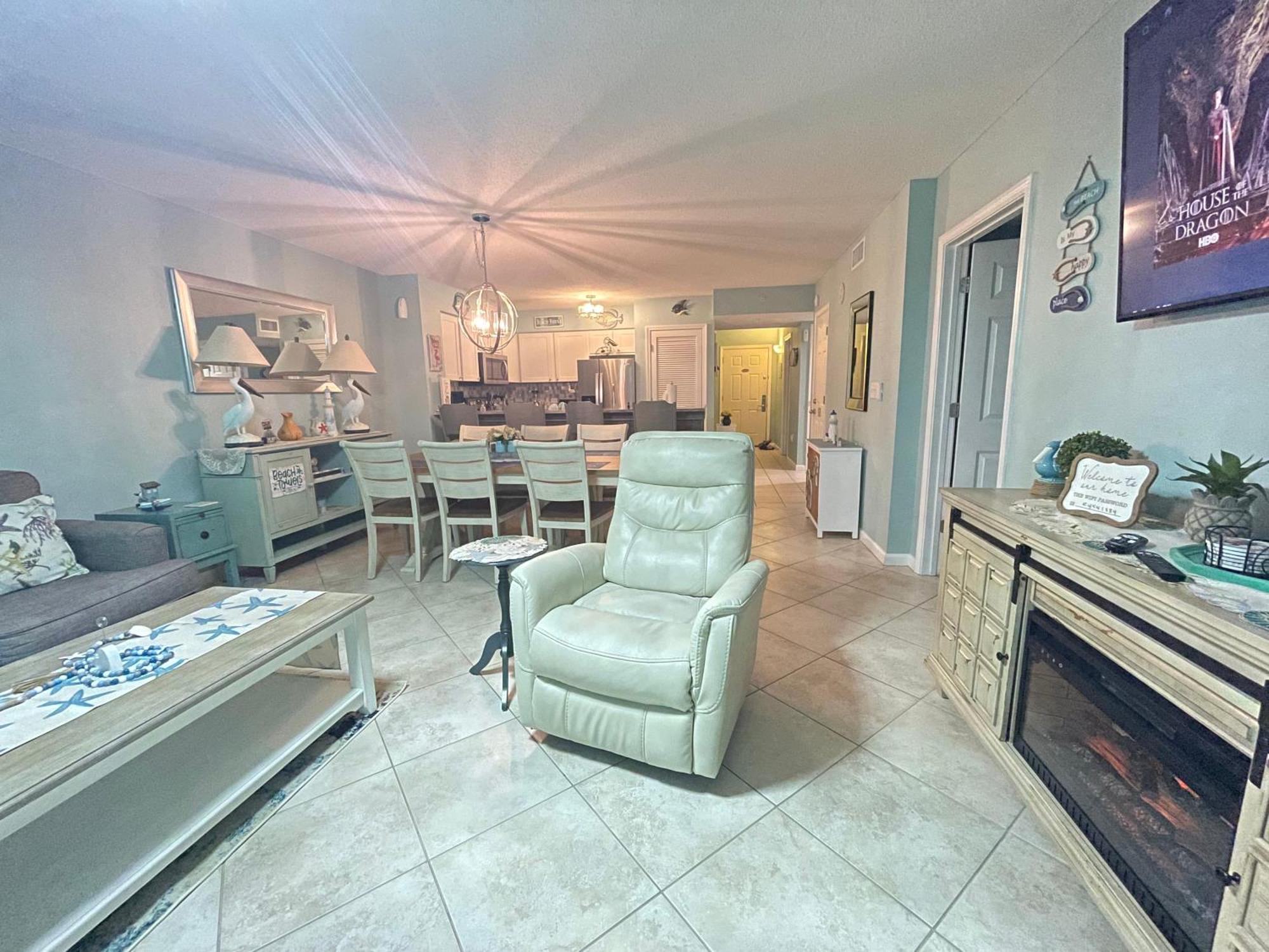 Pelican Paradise! Apartment Destin
