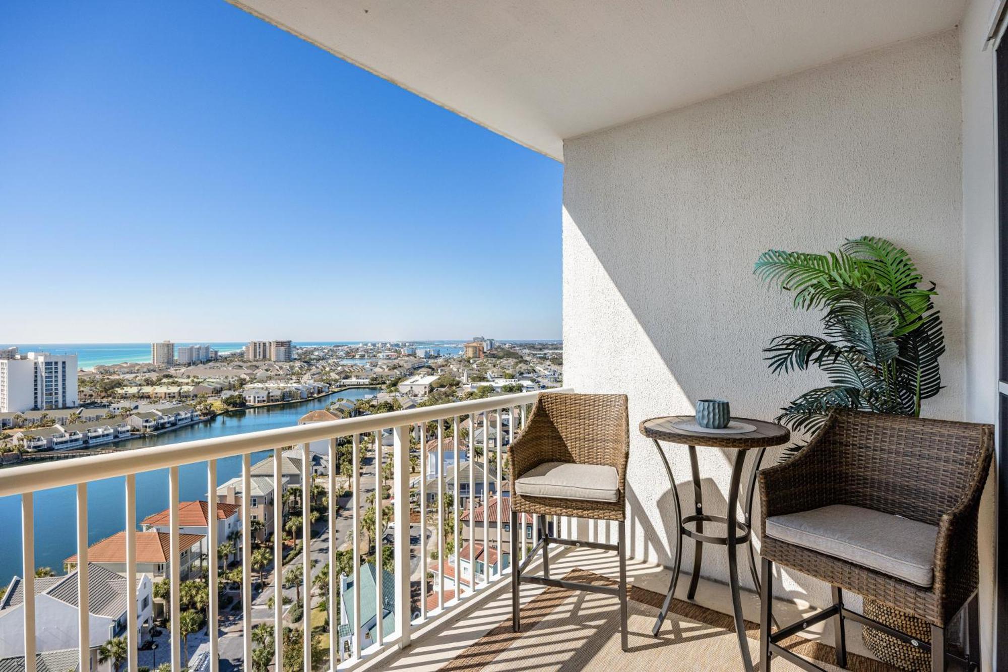 Apartment The Terrace At Pelican 1602