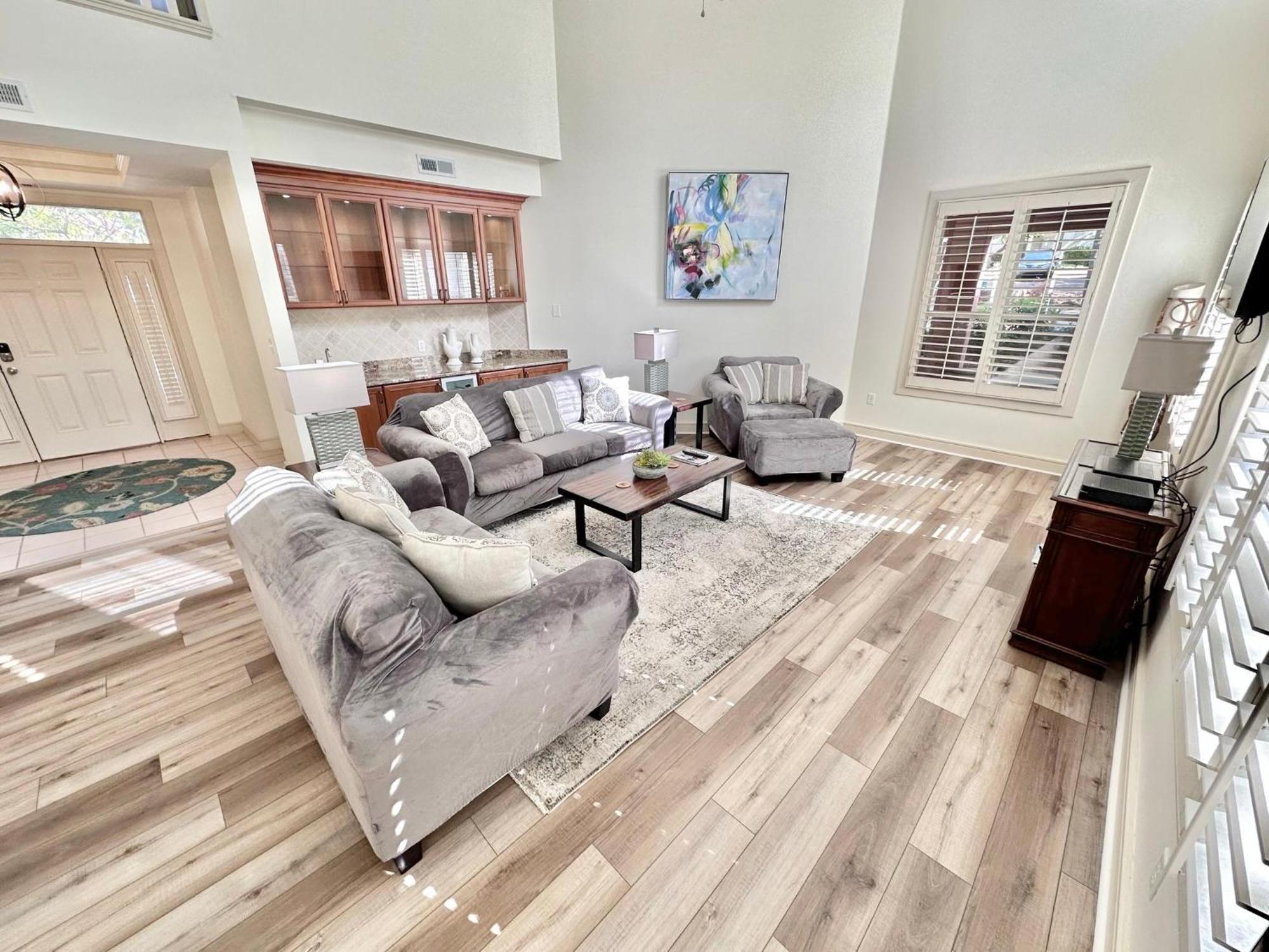 5403 Tivoli Terrace