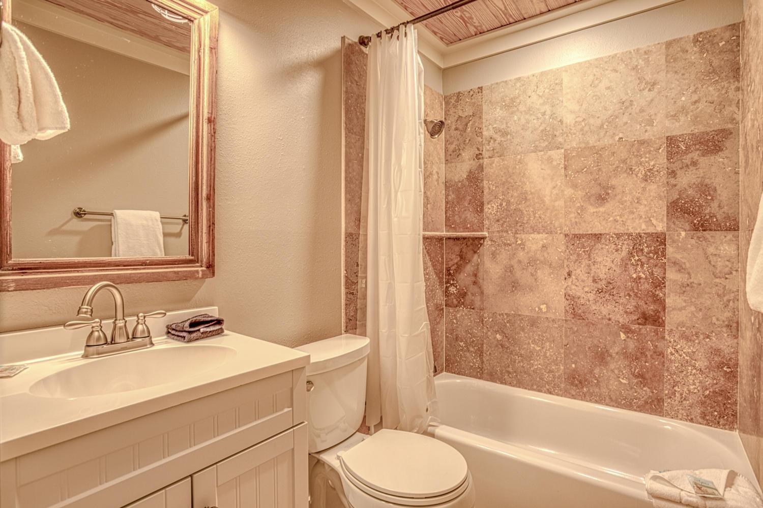 Southbay 101 Completely Remodeled 3 Bedroom Townhome Only 30 Yards From The