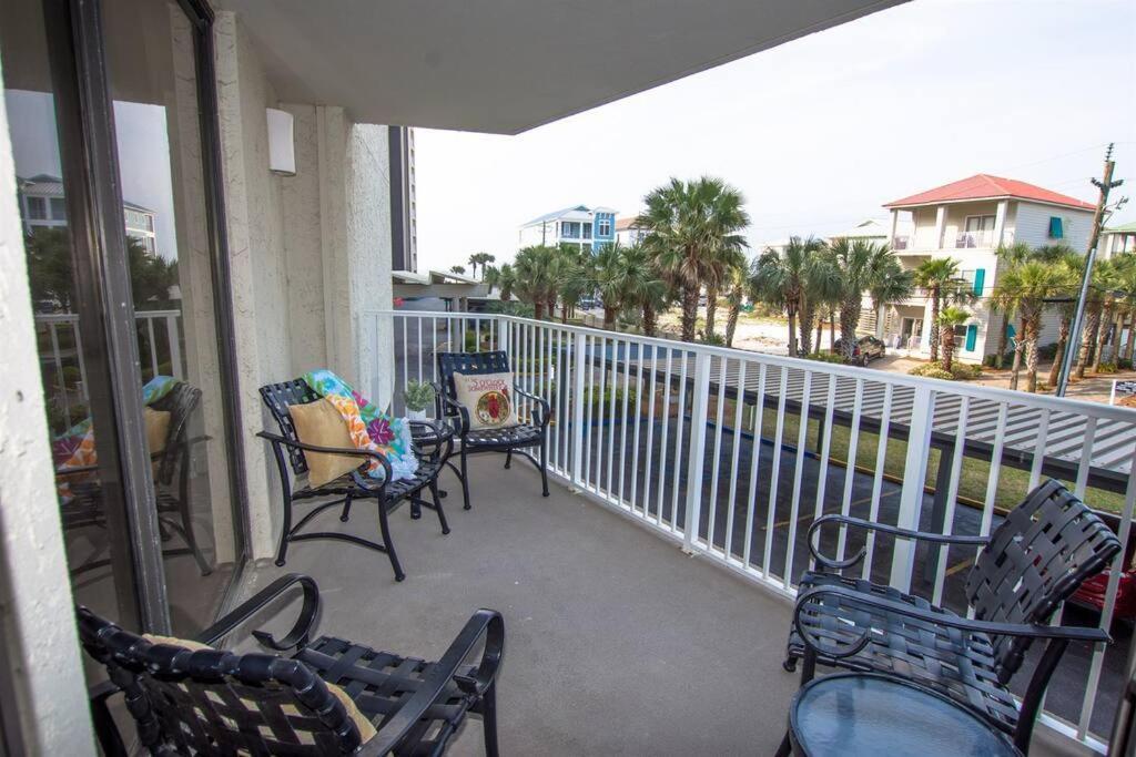 Apartment Mainsail 414 Gigi's *