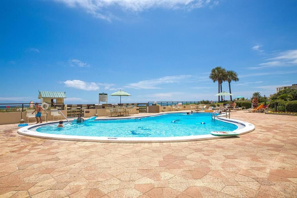 Apartment Emerald Towers 1302 Salty Smile Destin