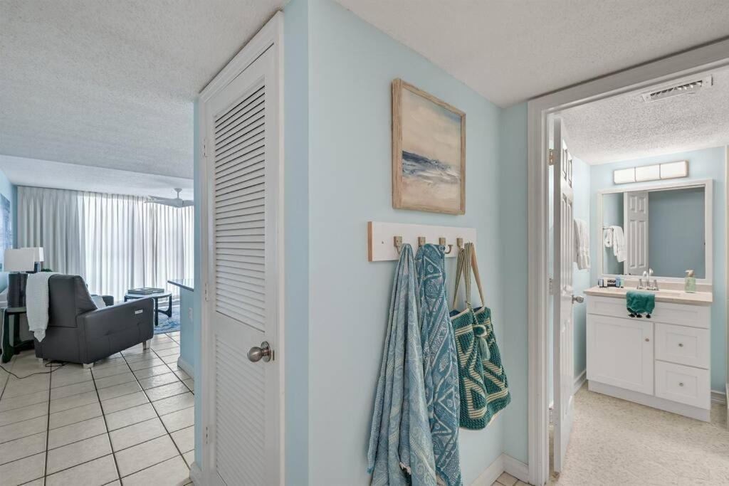 Pelican 604 Shore Thing Apartment *