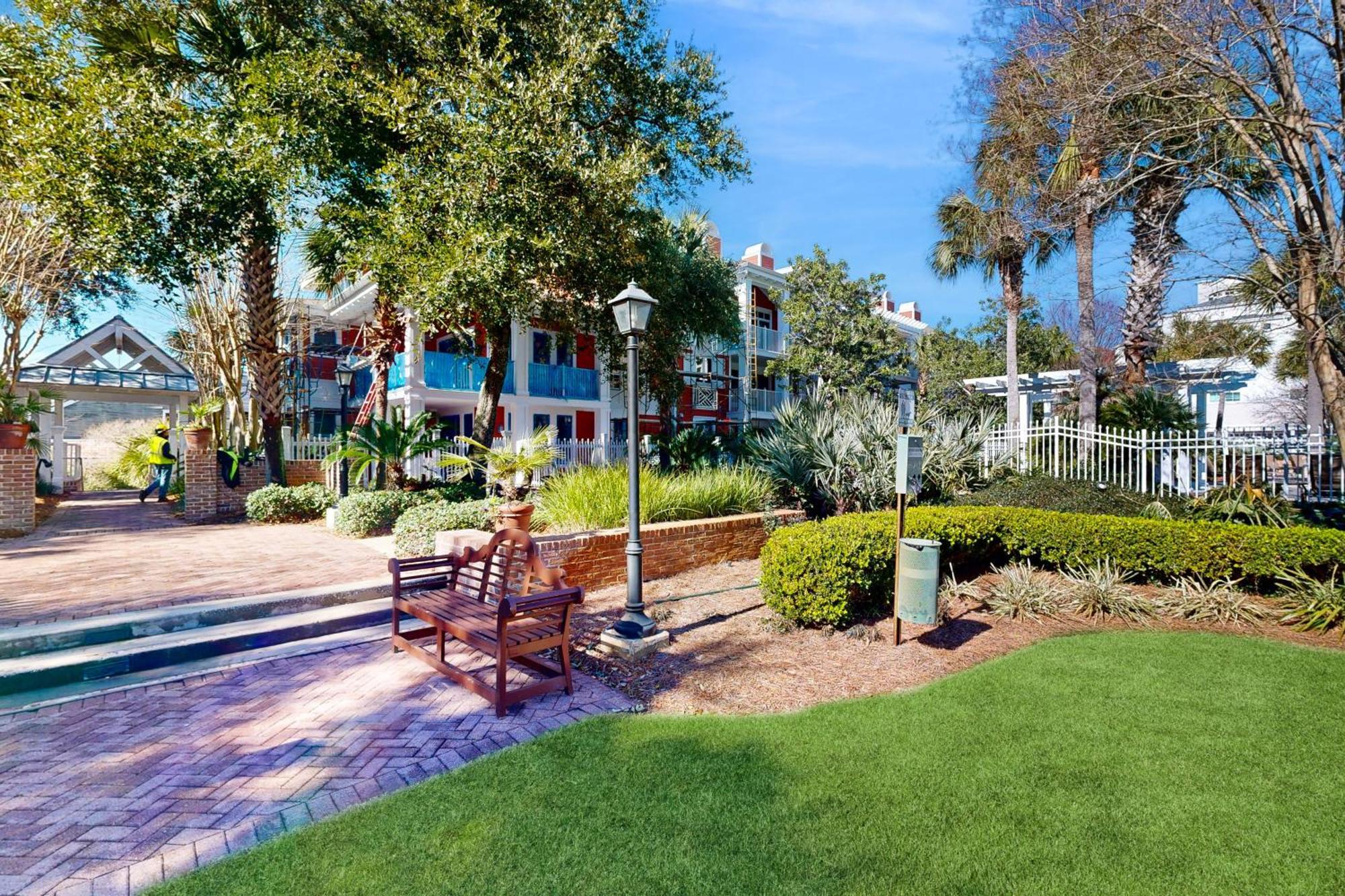 Baytowne Wharf - Market Street #543 * Destin