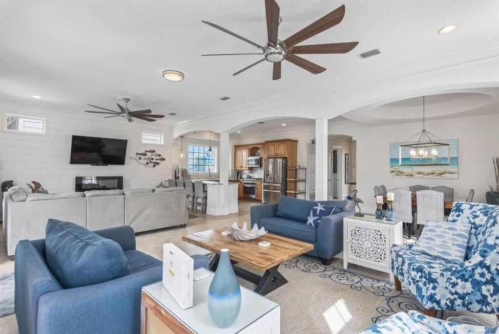 Grateful By The Sea Crystal Shores Holiday home