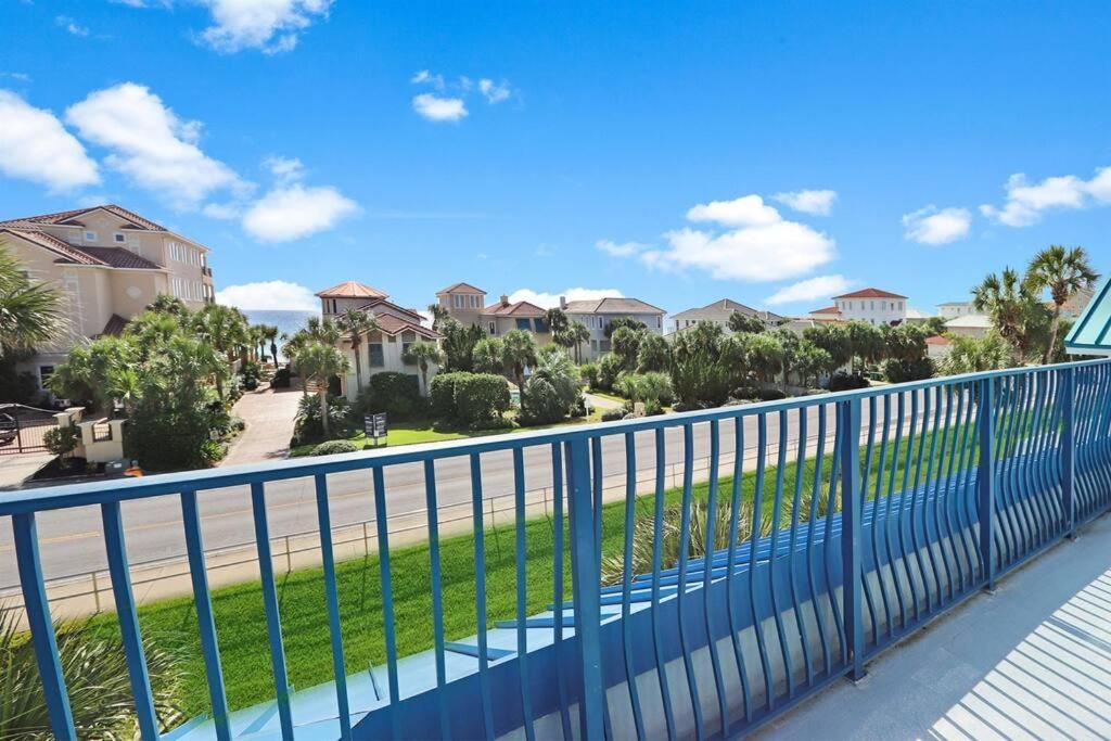 Grateful By The Sea Crystal Shores Holiday home *