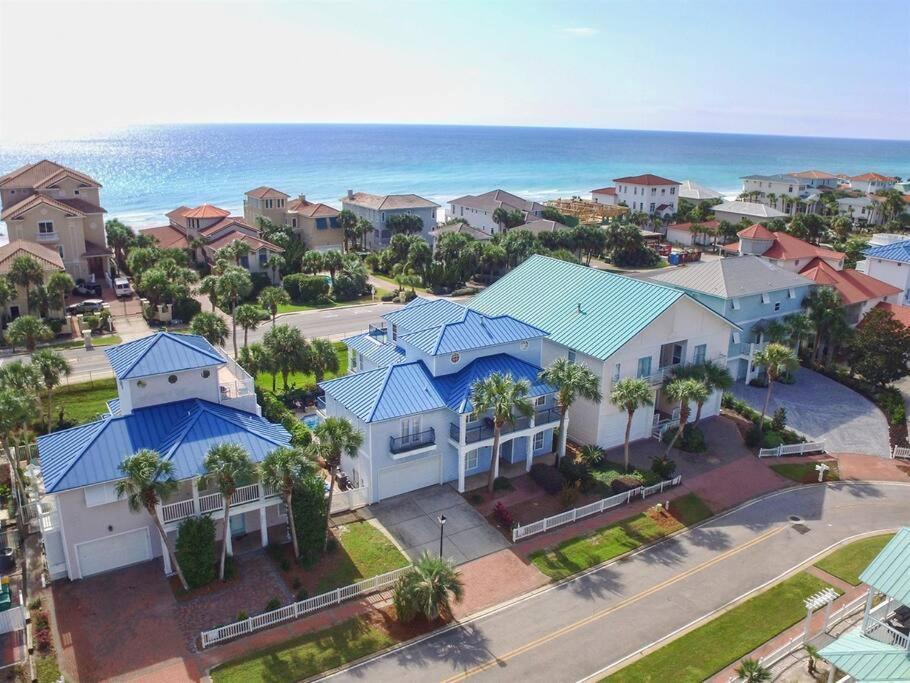 Holiday home Grateful By The Sea Crystal Shores