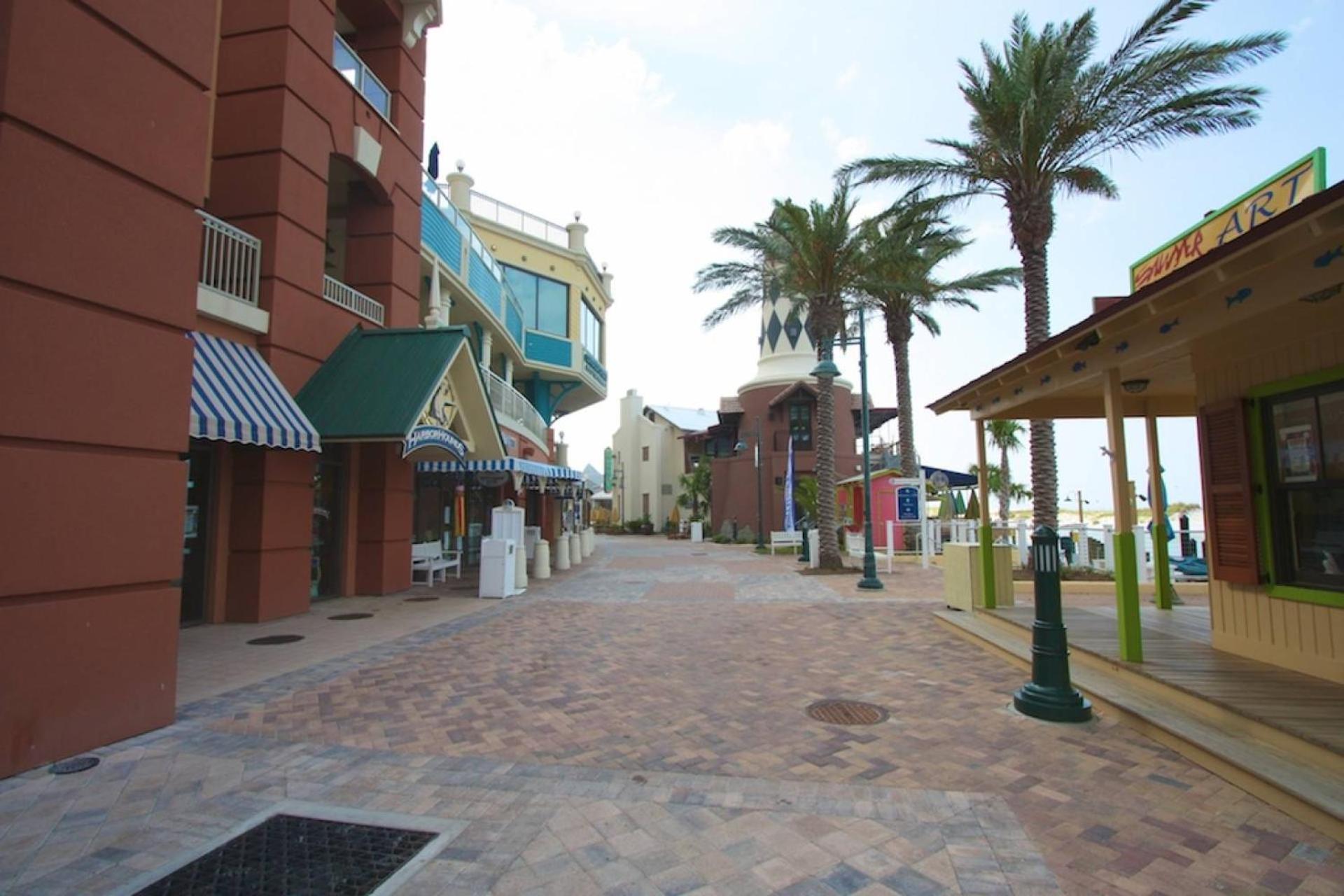 Holiday home Gulf Winds Court 202 - Emerald Cove Oasis Destin