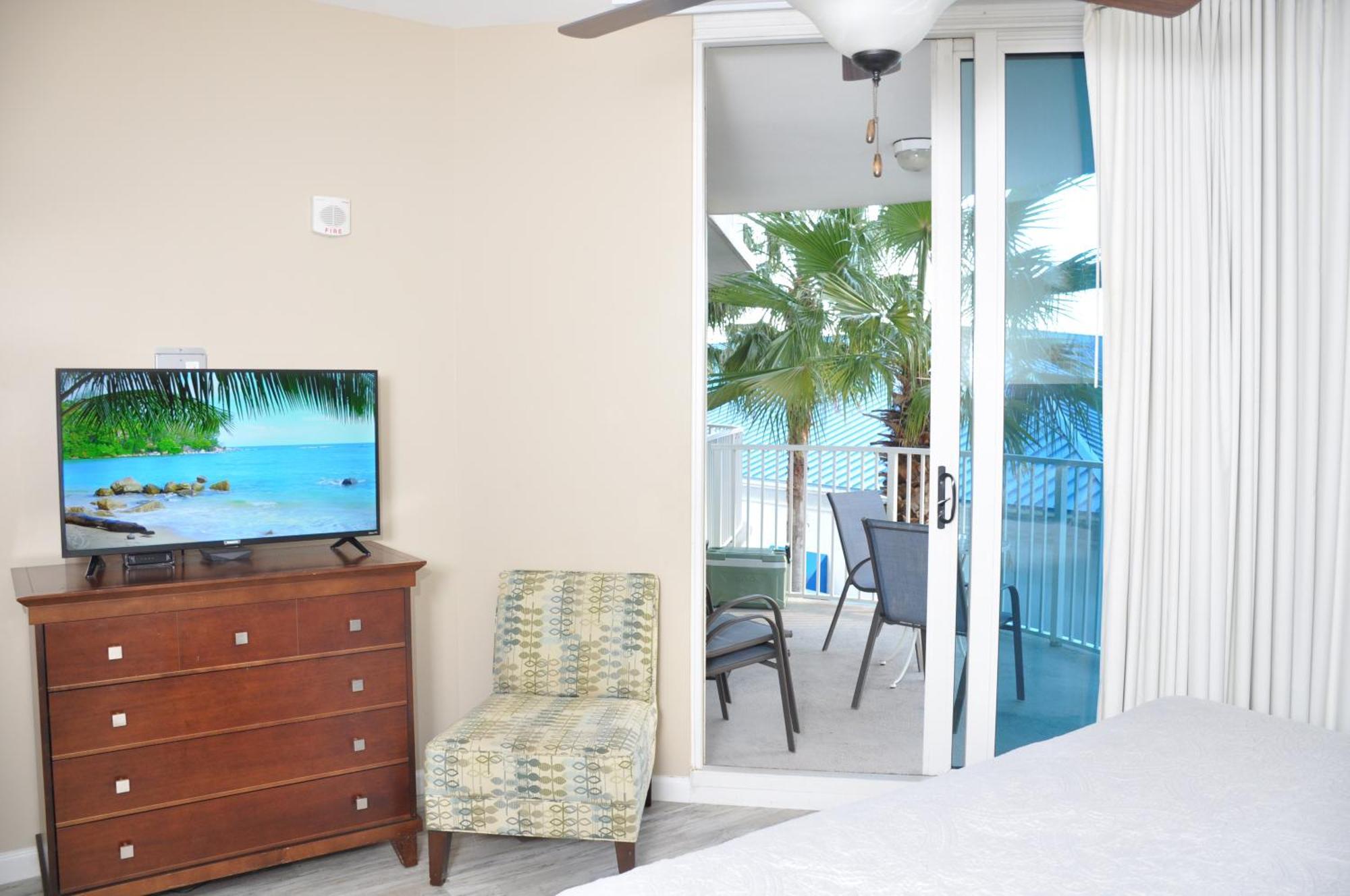 Apartment Poolside Paradise At The Palms Of - 2303 *