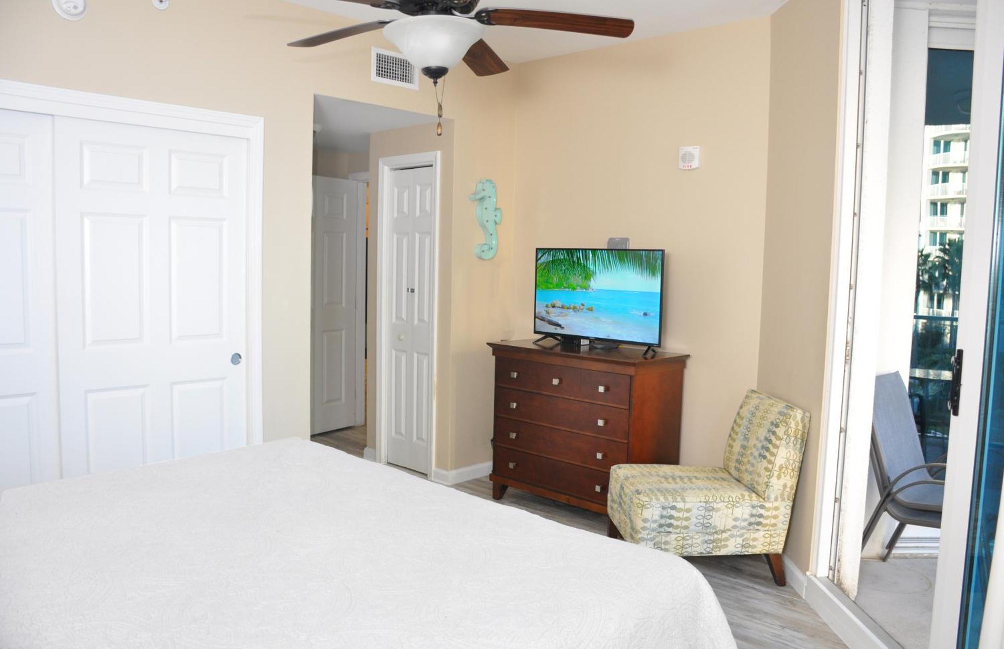 Poolside Paradise At The Palms Of - 2303 Destin