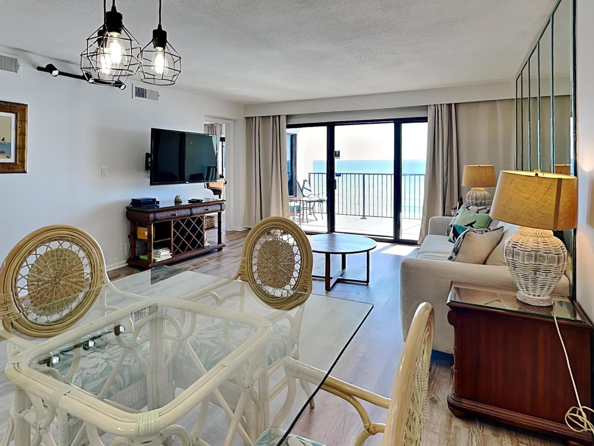 Emerald Towers 804 Apartment