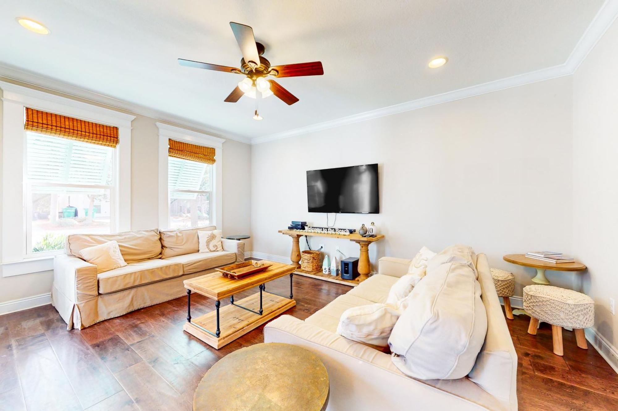 Villages Of Crystal Beach: Vitamin Sea Holiday home