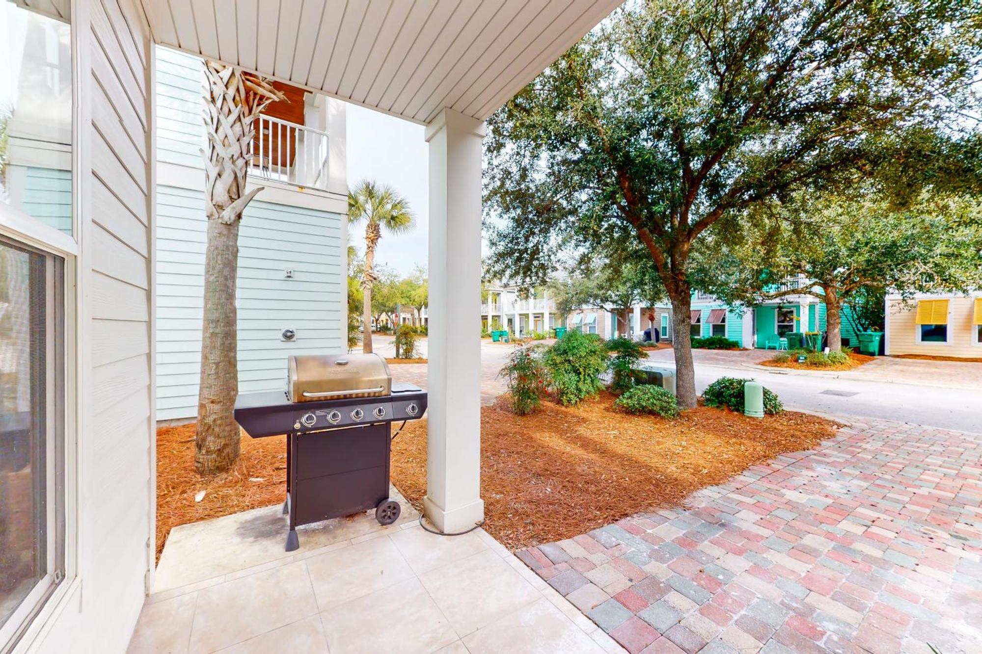 Villages Of Crystal Beach: Vitamin Sea Destin