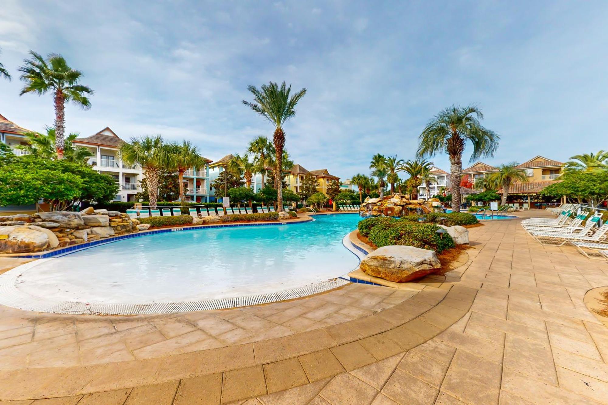 Villages Of Crystal Beach: Vitamin Sea