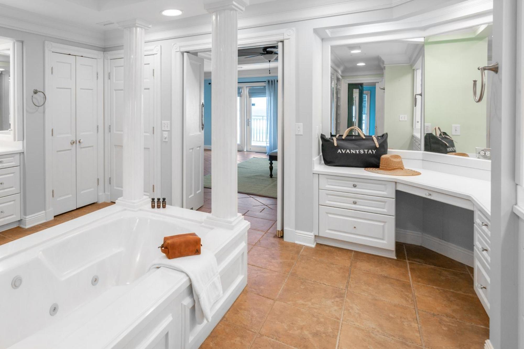 Holiday home Promenade By Avantstay Front Mansion W Breathtaking Views Pool Destin
