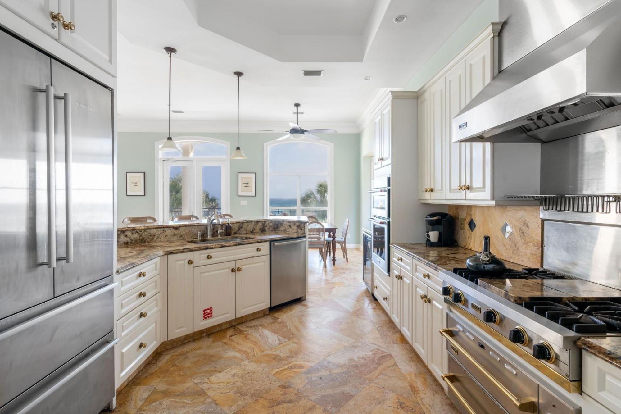 Promenade By Avantstay Front Mansion W Breathtaking Views Pool