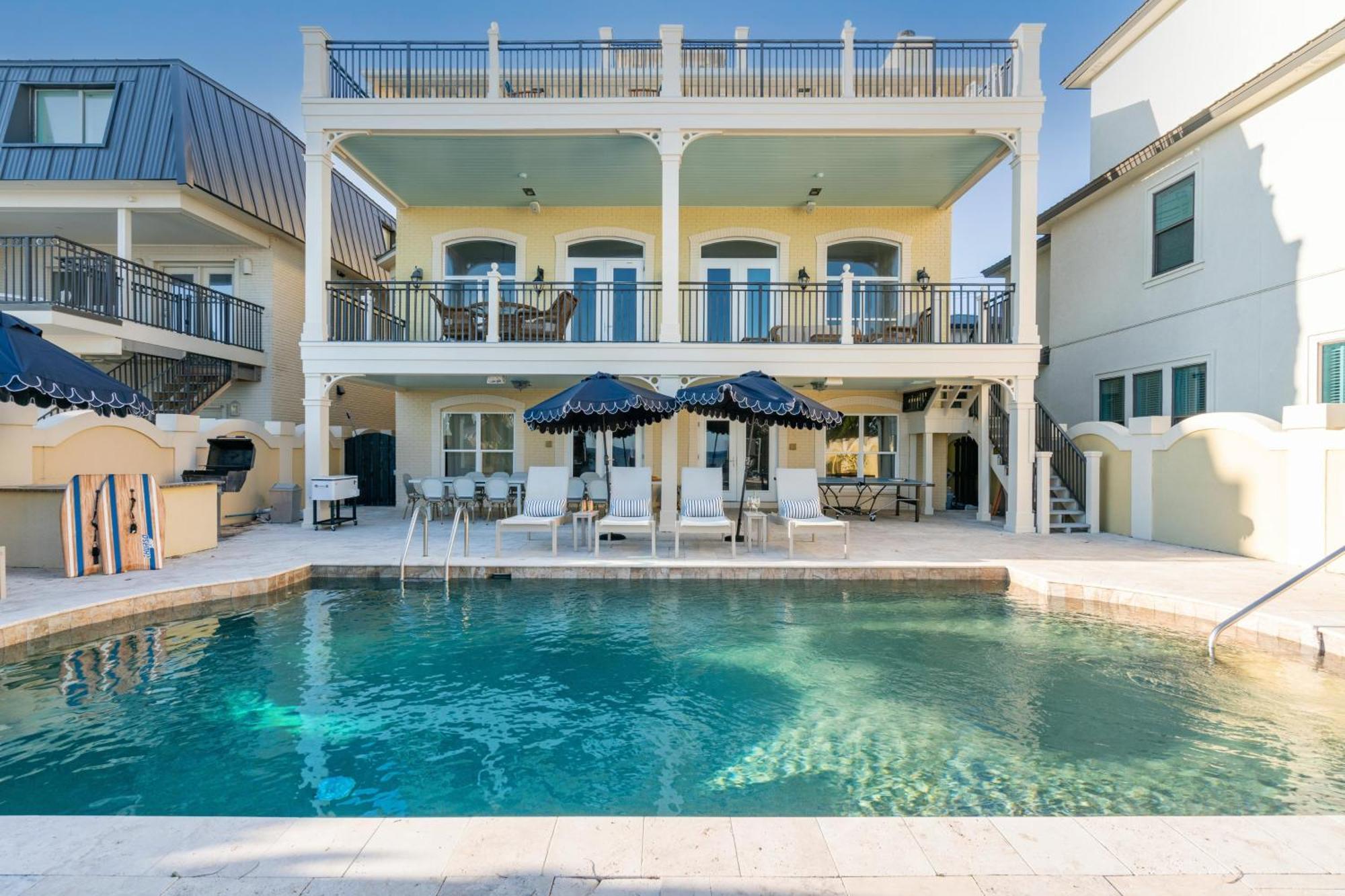 Holiday home Promenade By Avantstay Front Mansion W Breathtaking Views Pool