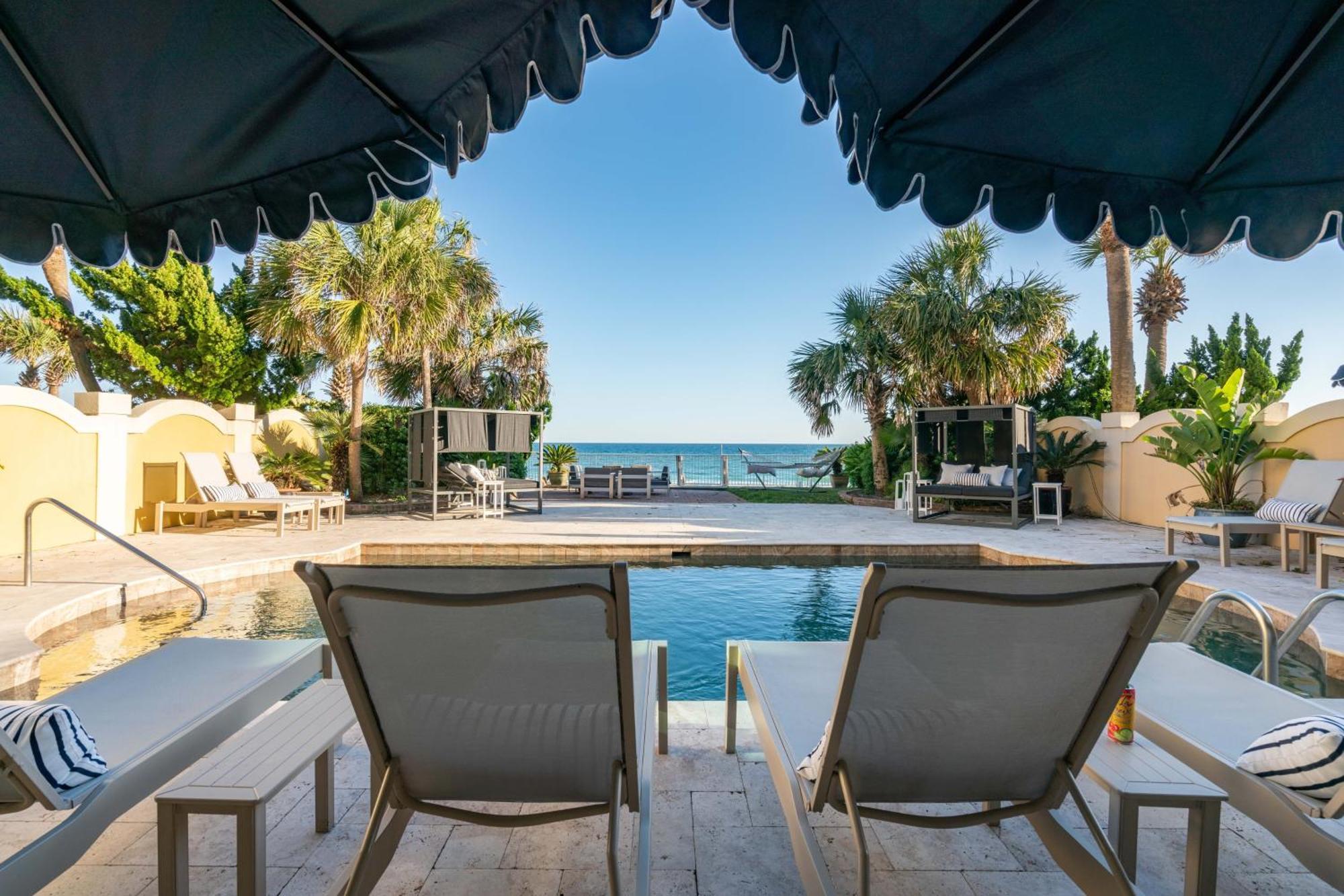 Promenade By Avantstay Front Mansion W Breathtaking Views Pool Holiday home *