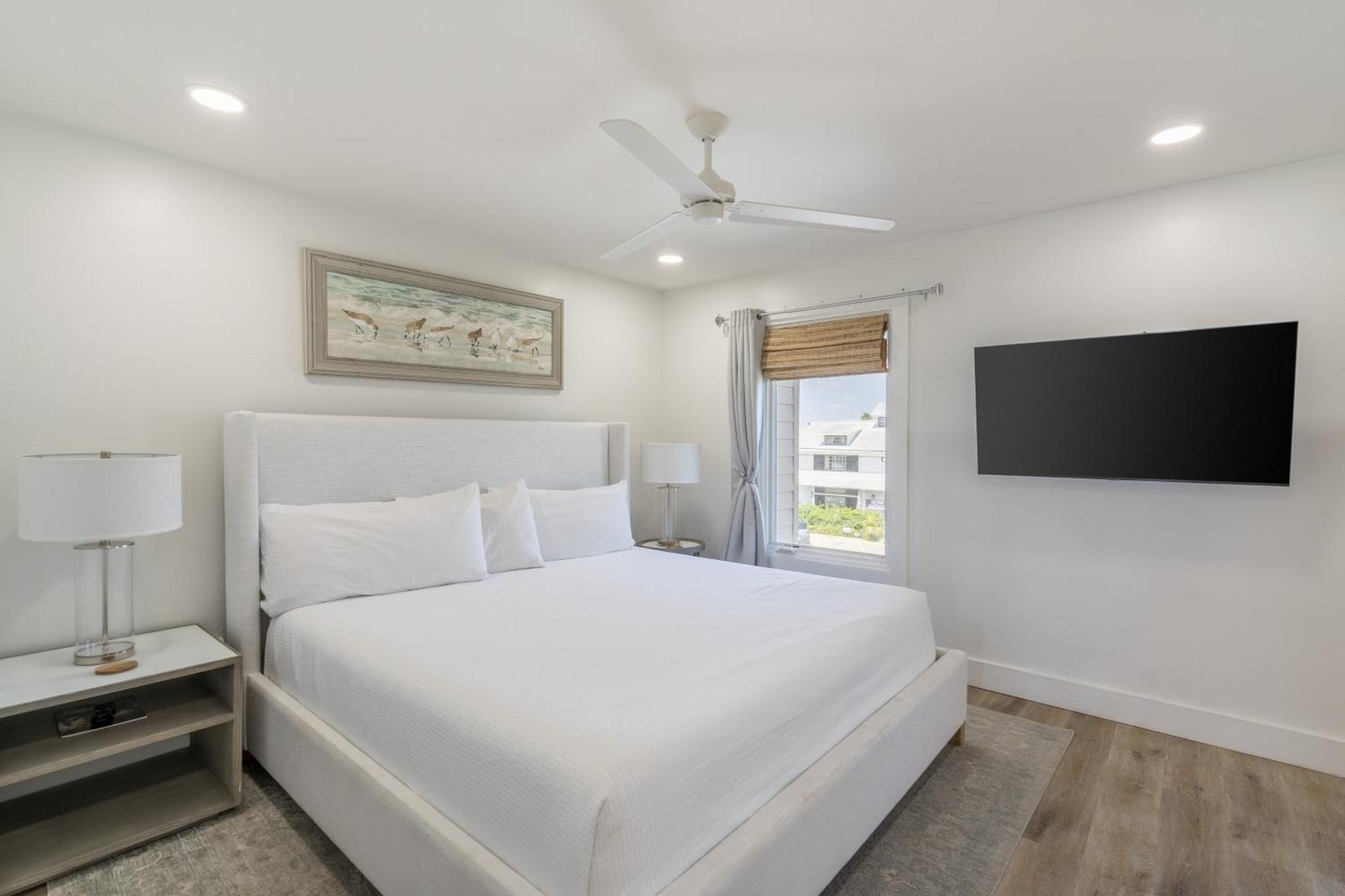 Backyard By Avantstay Oceanfront Paradise