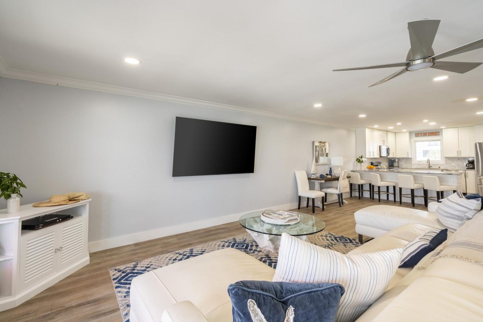 Backyard By Avantstay Oceanfront Paradise Destin