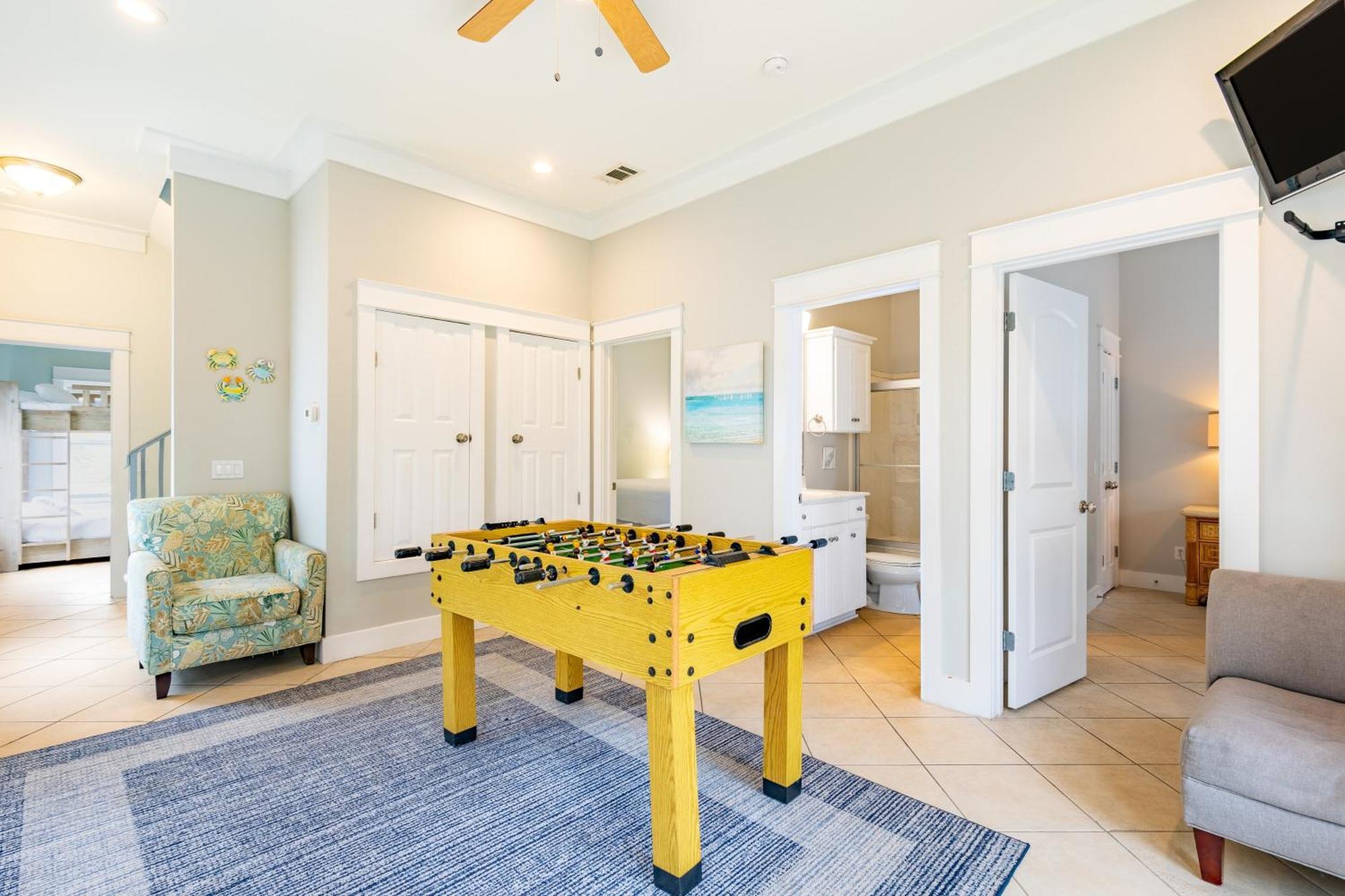Gulfside Oasis By Avantstay Steps To Beach W Bbq Pool Video Arcade Max Occ 20 * Destin