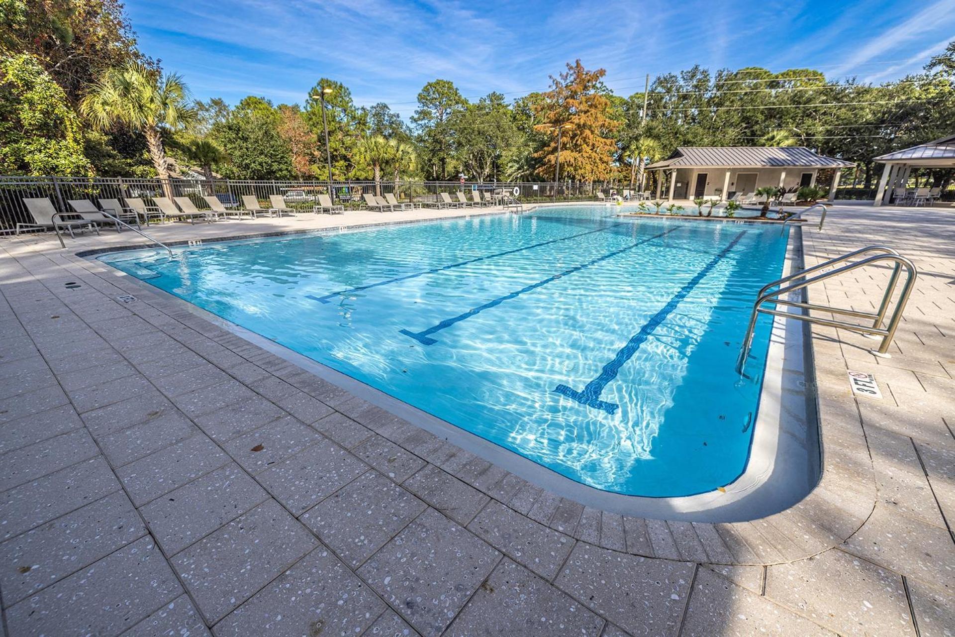 8852 Bay Pine Holiday home