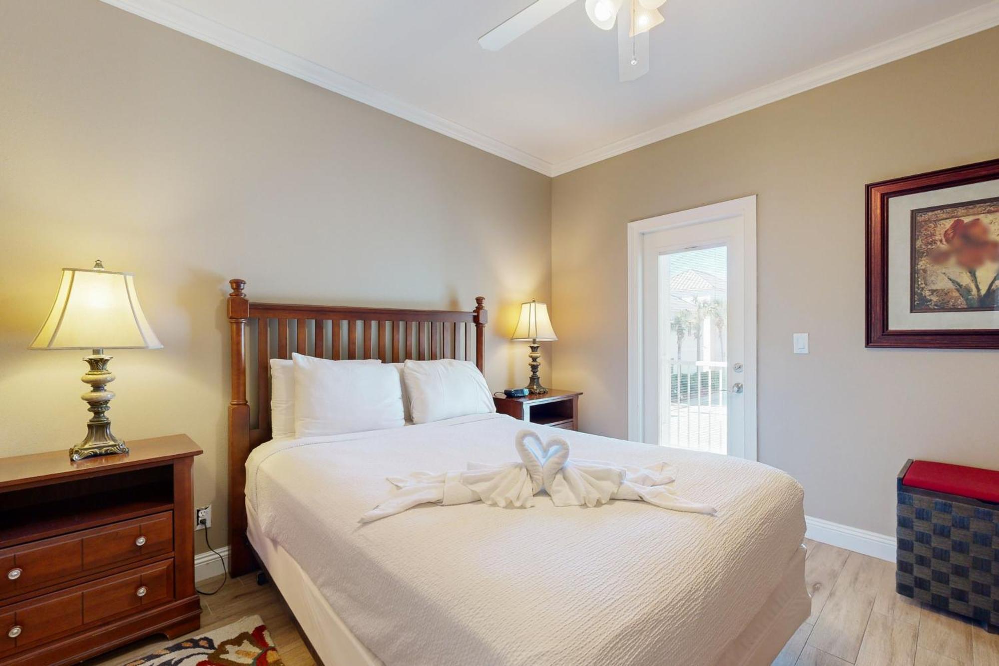 Villages Of Crystal Beach: Serenity Destin