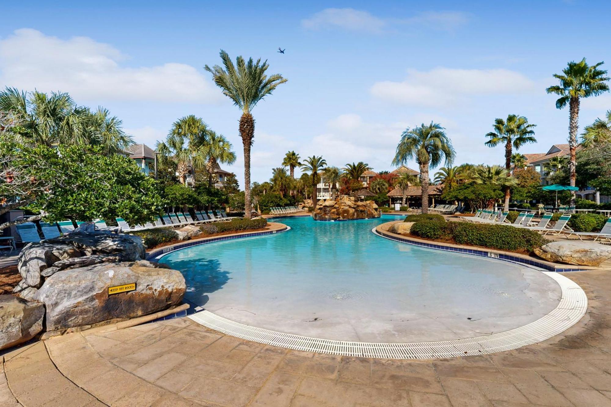 Villages Of Crystal Beach: Serenity * Destin